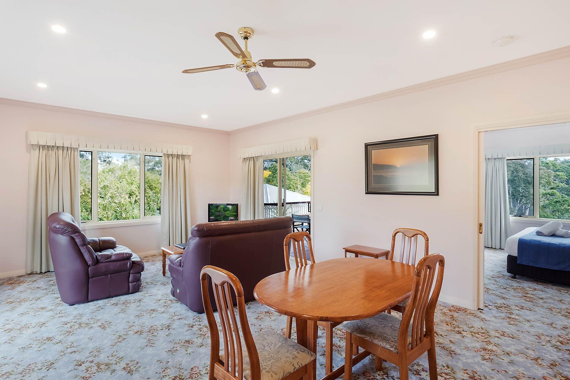 Robyn'S Nest Lakeside Resort Merimbula Extérieur photo