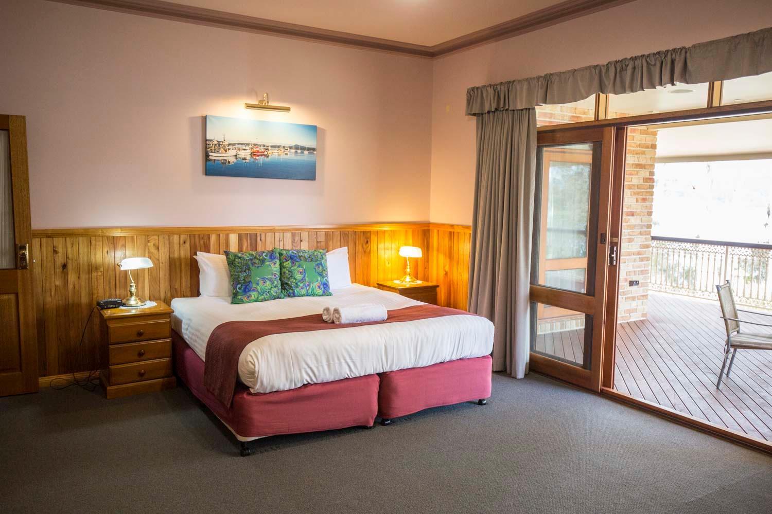 Robyn'S Nest Lakeside Resort Merimbula Extérieur photo