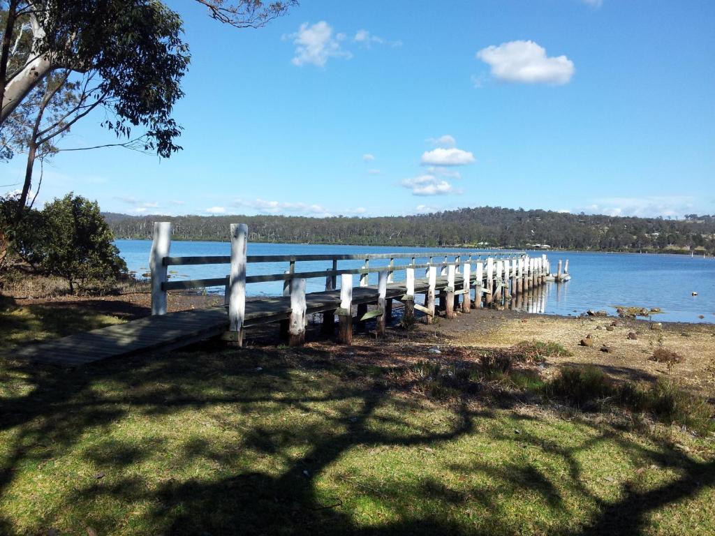 Robyn'S Nest Lakeside Resort Merimbula Extérieur photo