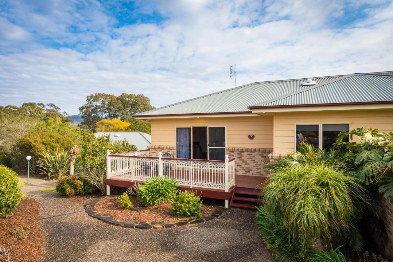 Robyn'S Nest Lakeside Resort Merimbula Extérieur photo